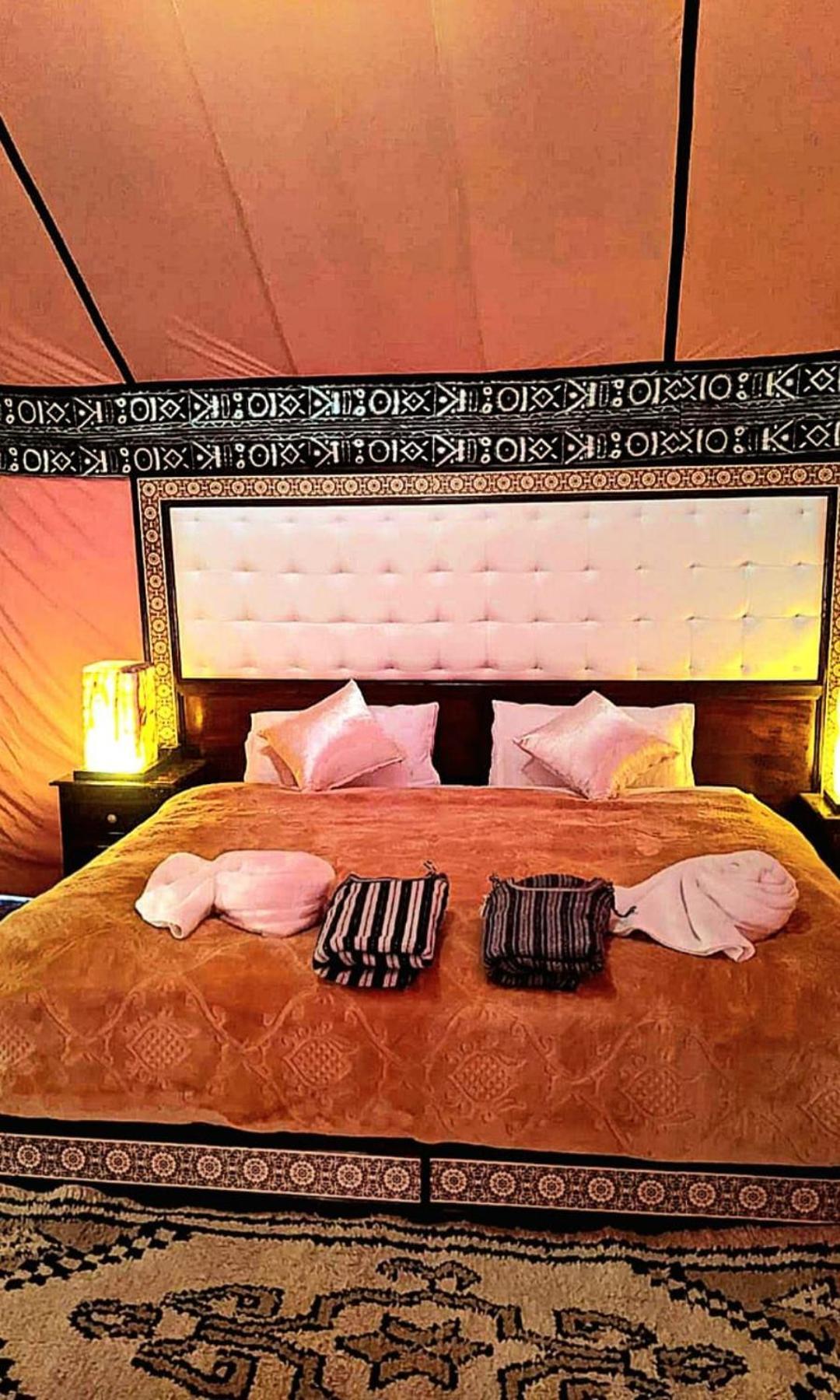 Luxury Desert Camp Hotel Мерцуга Екстериор снимка