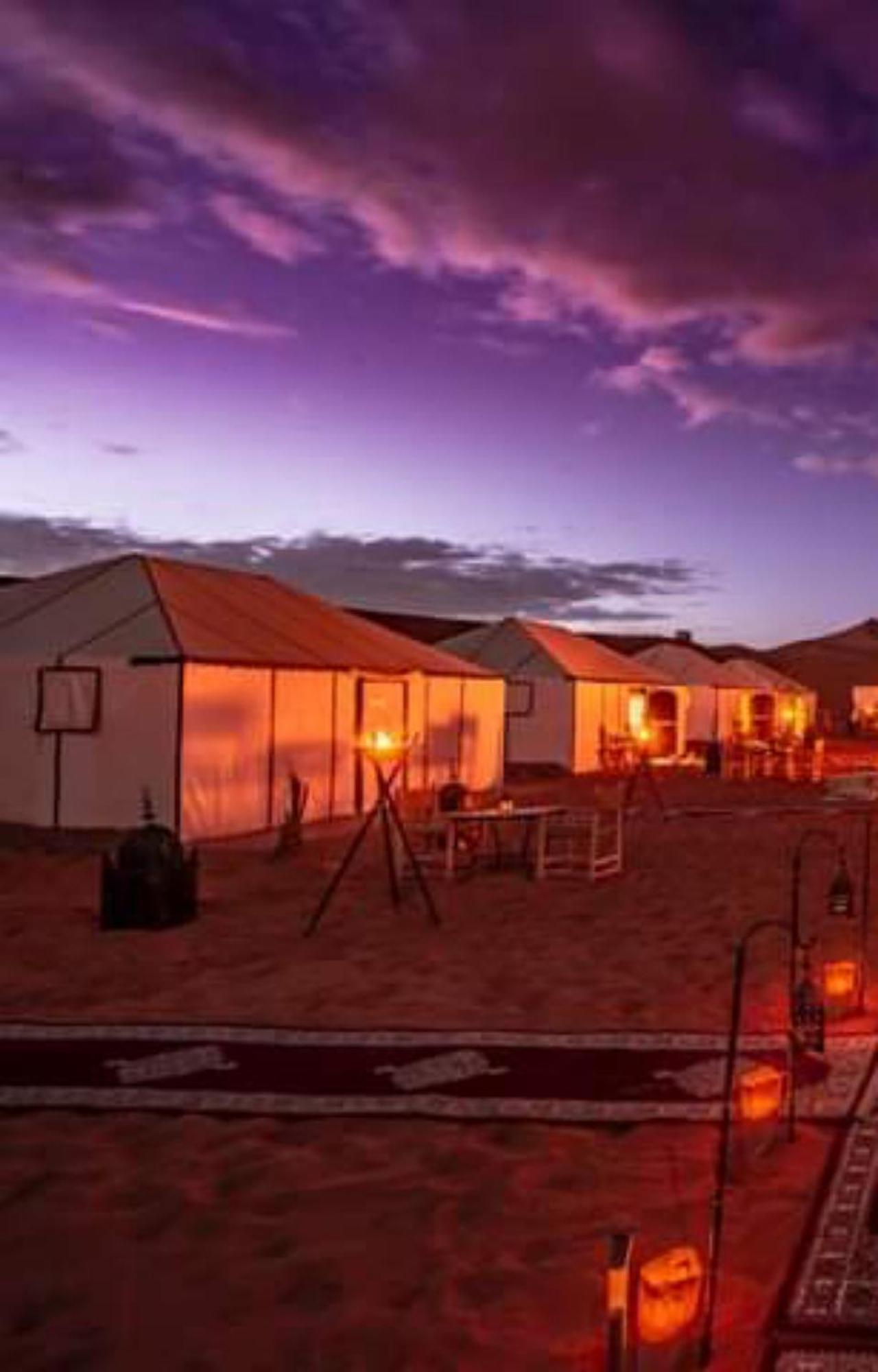 Luxury Desert Camp Hotel Мерцуга Екстериор снимка