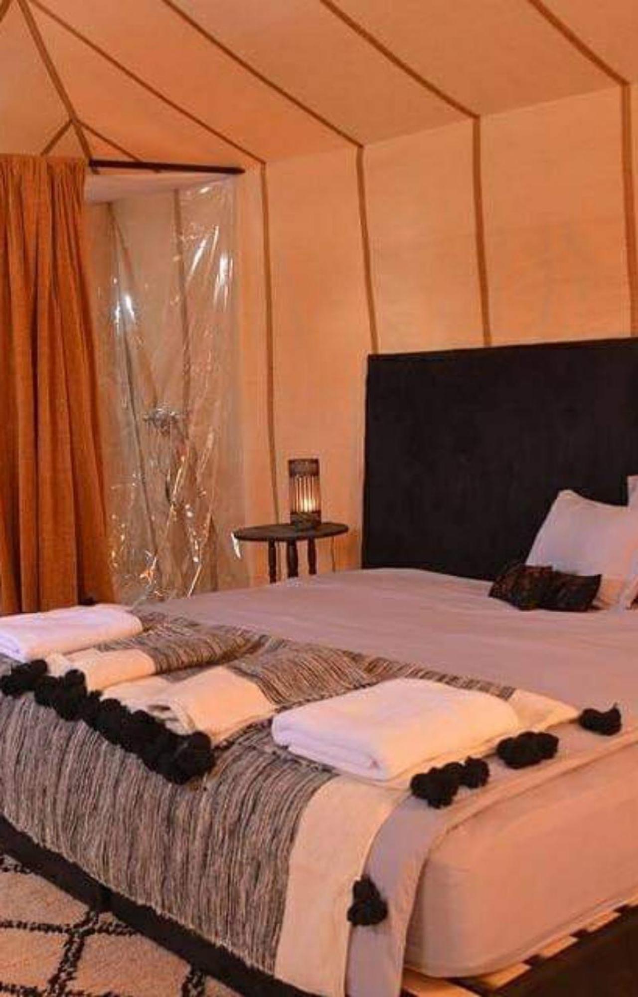 Luxury Desert Camp Мерцуга Екстериор снимка