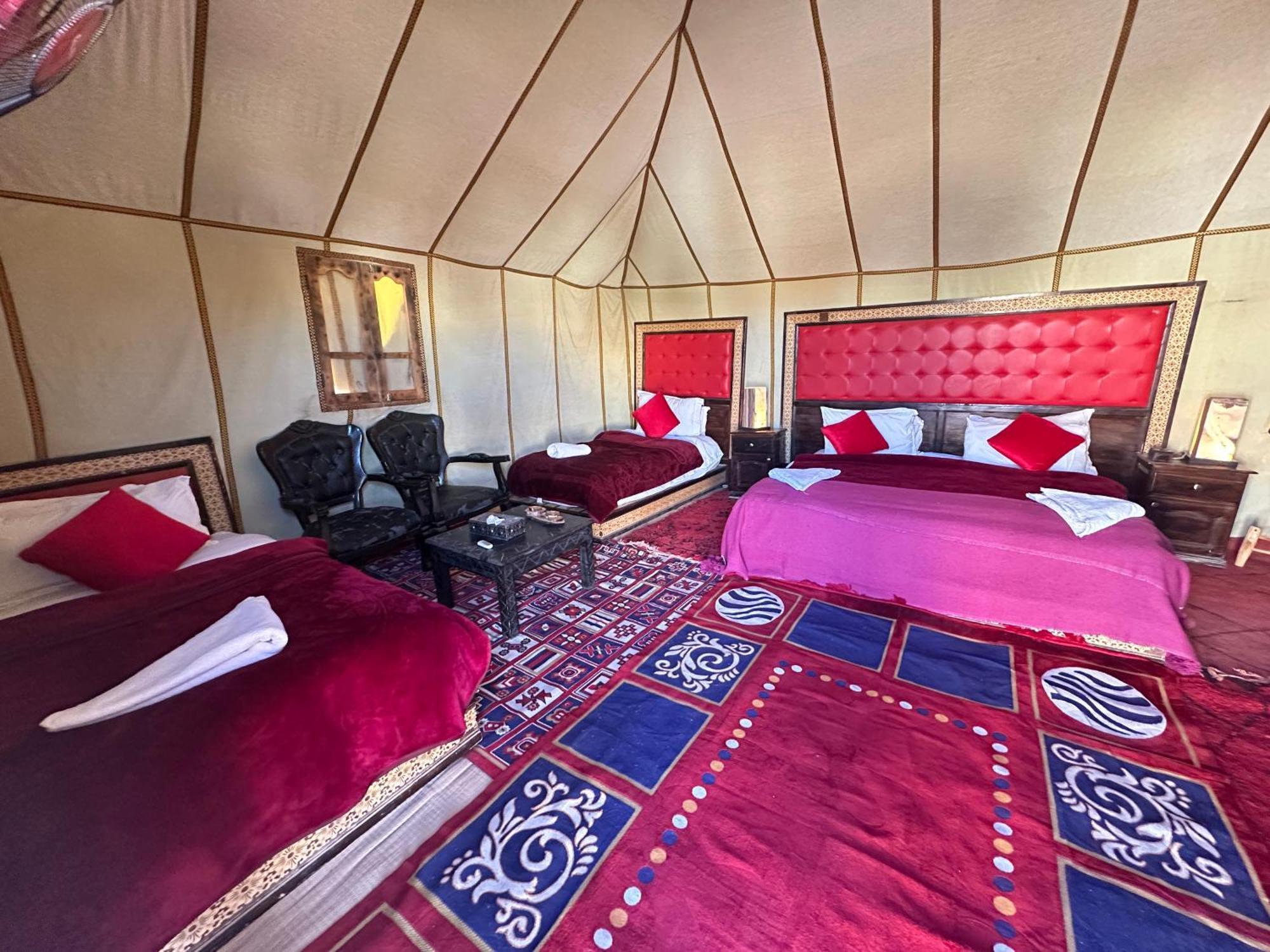 Luxury Desert Camp Hotel Мерцуга Екстериор снимка