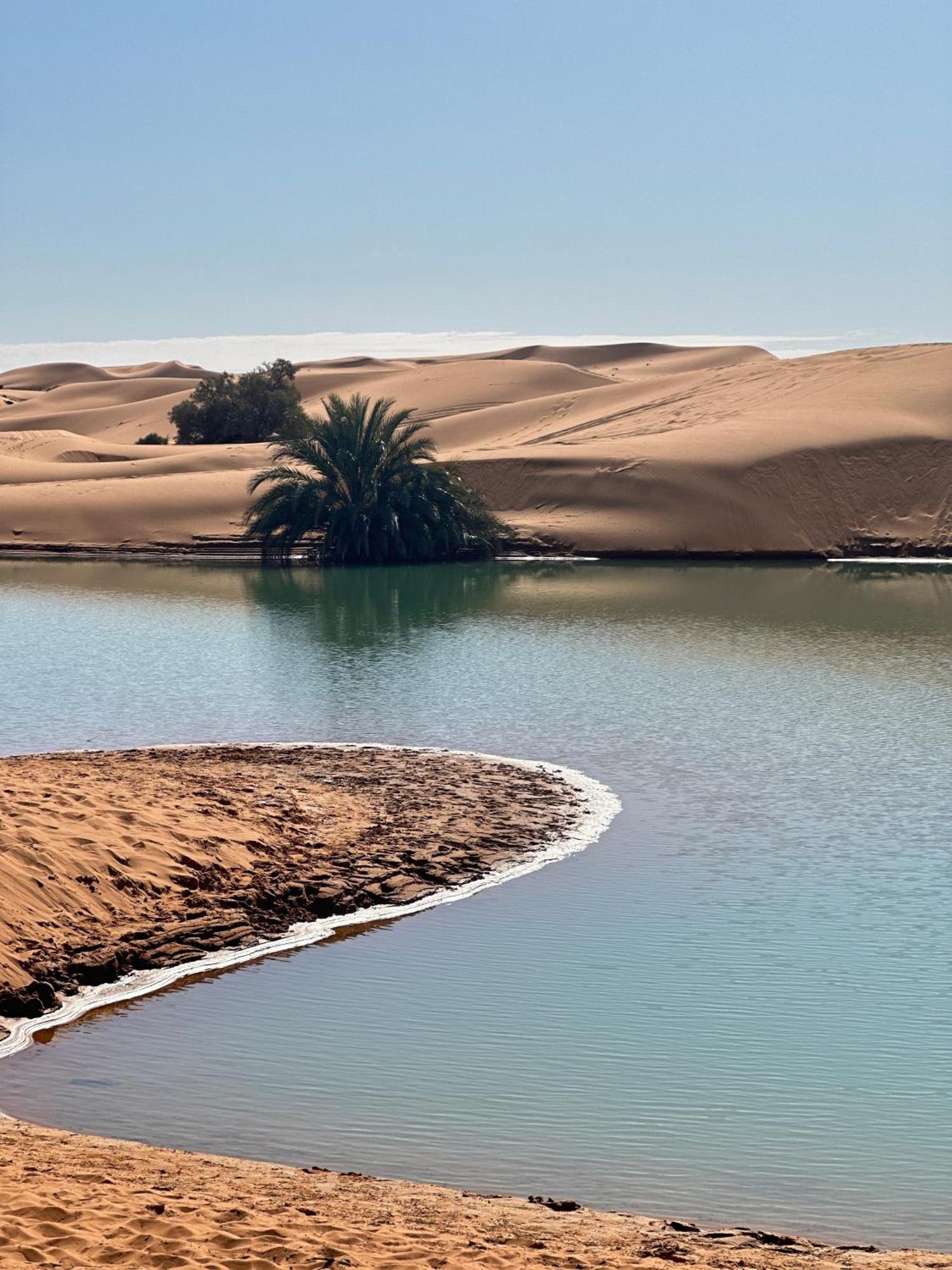 Luxury Desert Camp Мерцуга Екстериор снимка