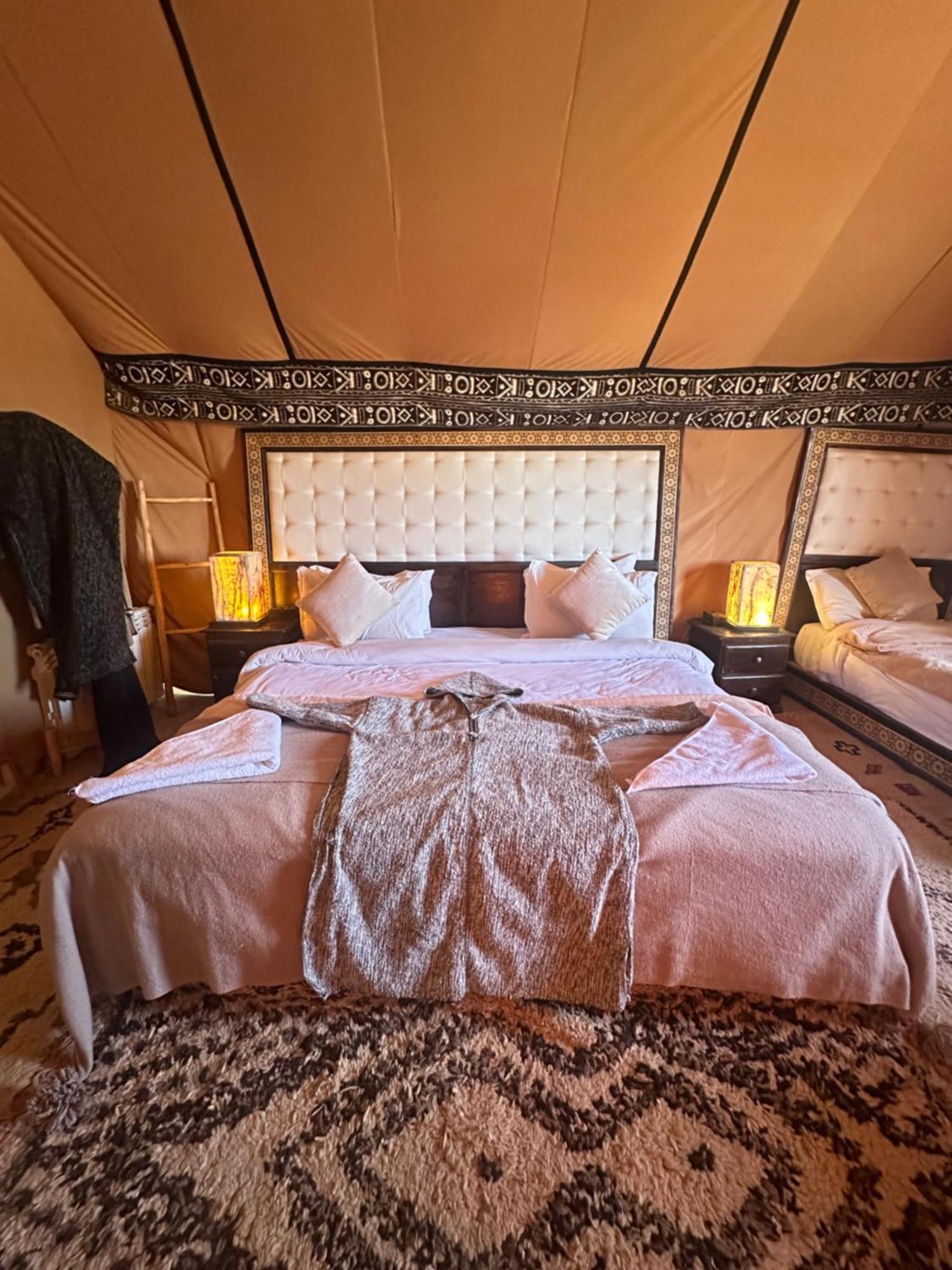 Luxury Desert Camp Hotel Мерцуга Екстериор снимка