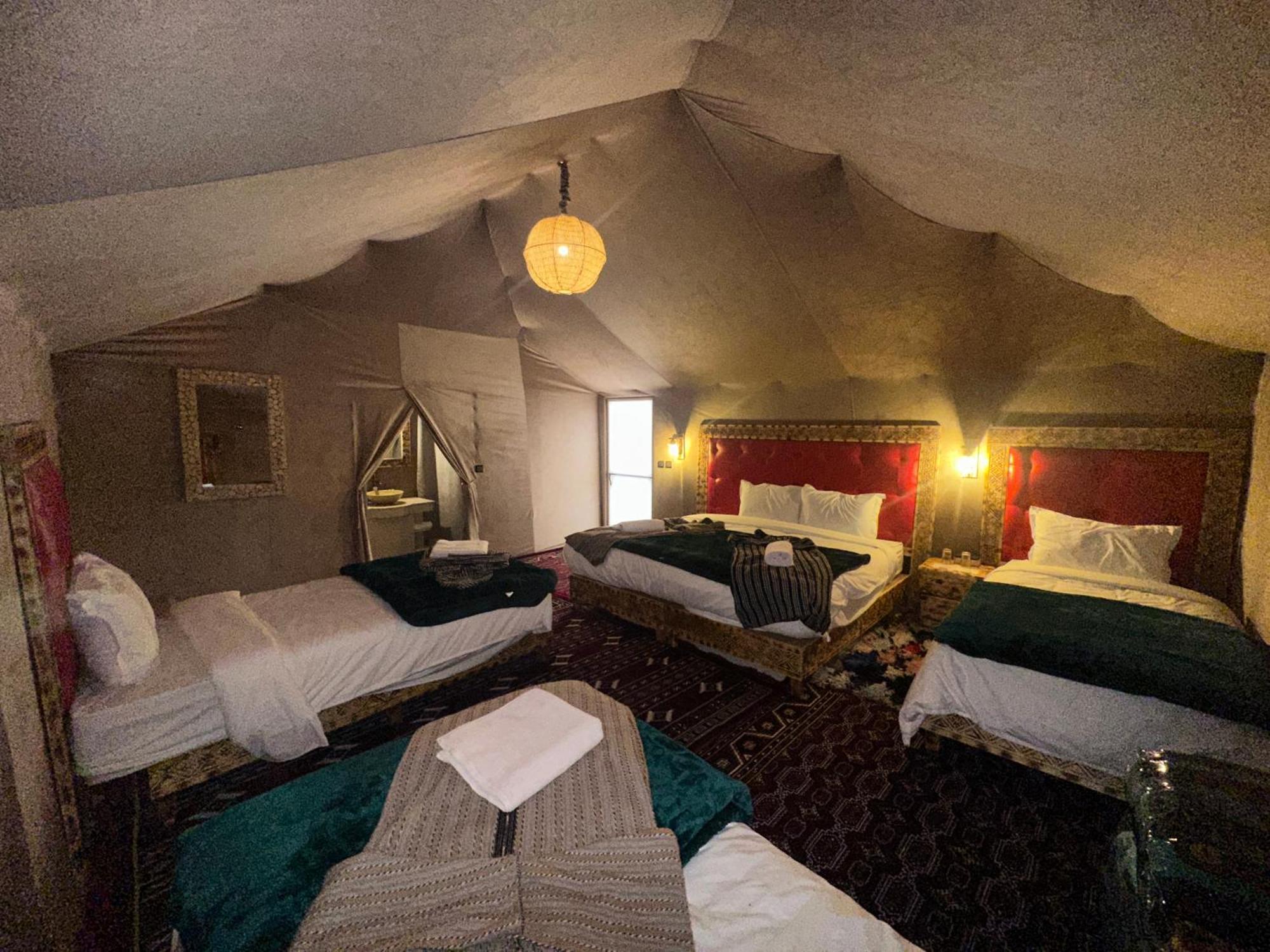 Luxury Desert Camp Hotel Мерцуга Екстериор снимка