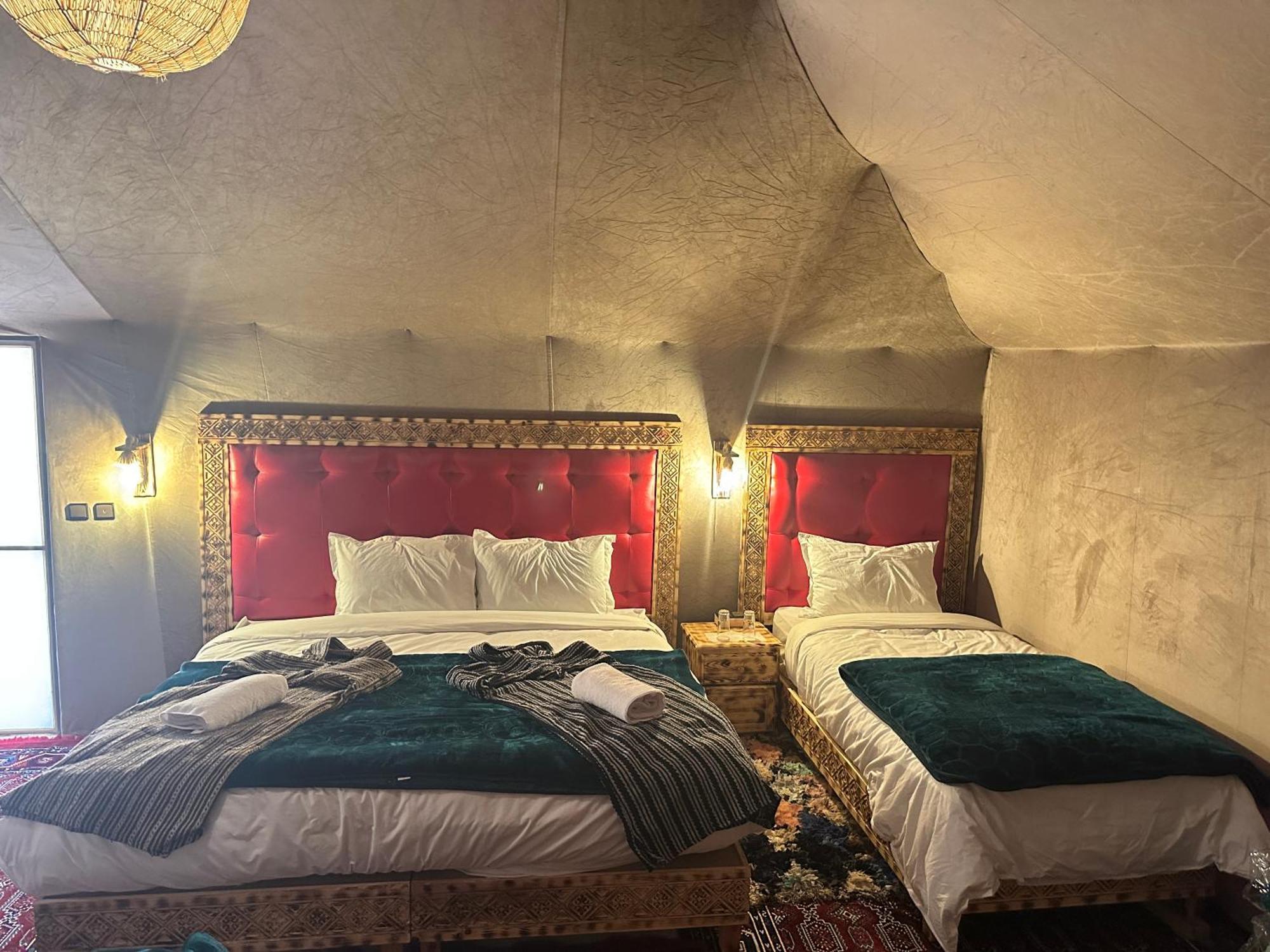 Luxury Desert Camp Hotel Мерцуга Екстериор снимка