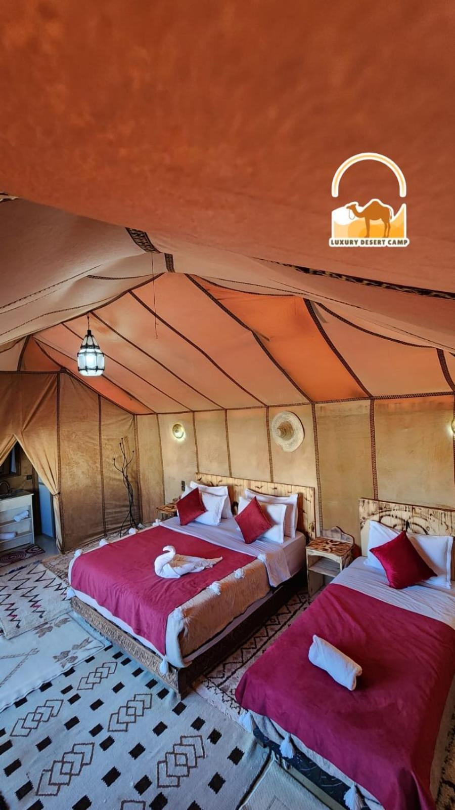 Luxury Desert Camp Мерцуга Екстериор снимка