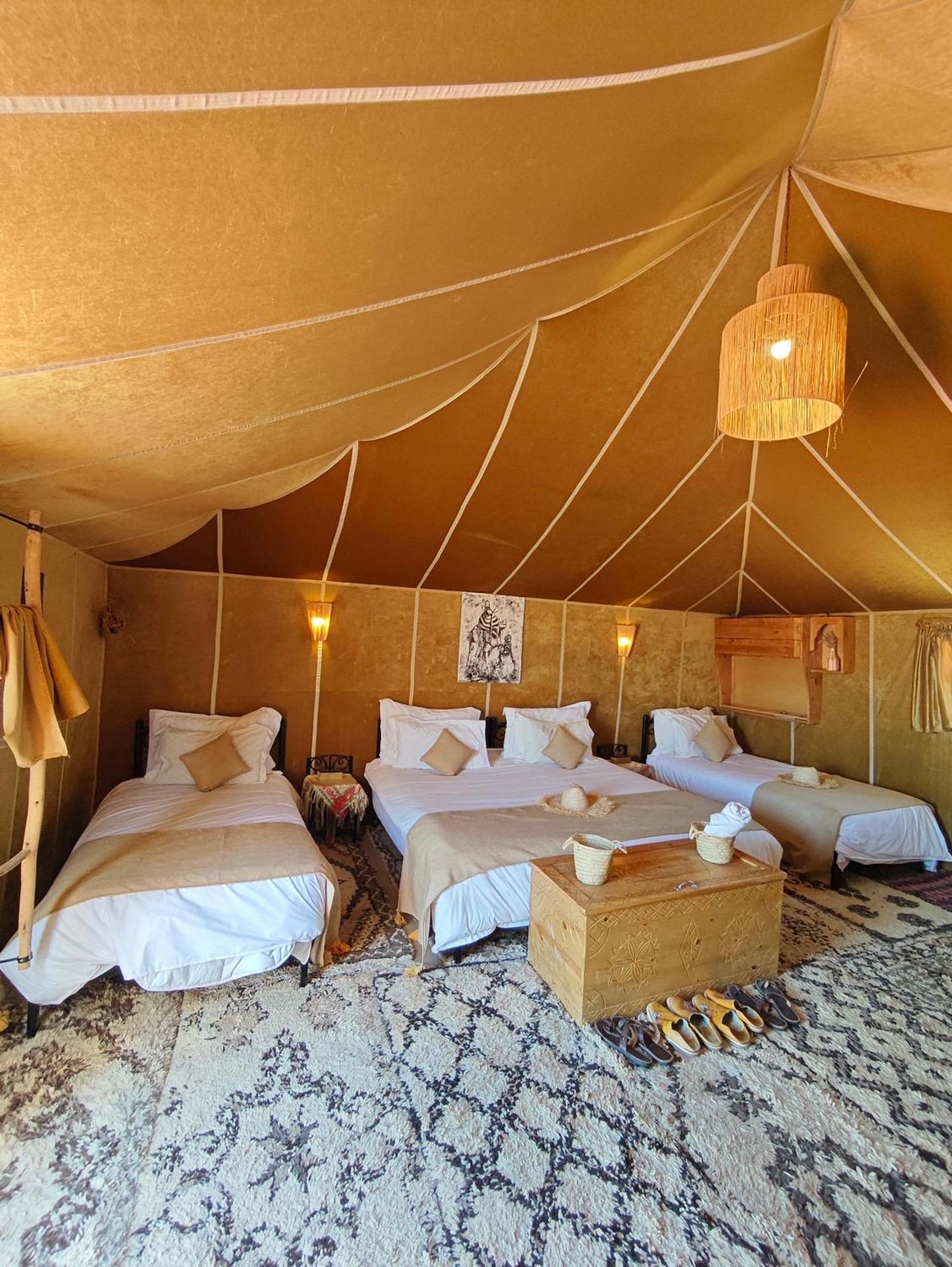 Luxury Desert Camp Мерцуга Екстериор снимка
